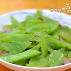 肉片炒窝苣的做法[图]