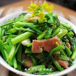 午餐肉炒菜芯的做法[图]