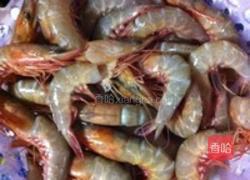 葱爆海虾的做法图解1