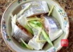 干煎盐酥带鱼的做法图解1
