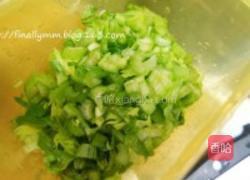 芹菜炒猪肉末的做法图解1