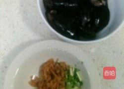 清淡汤葱香淡菜的做法图解1