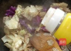 双色包菜肉片的做法图解6