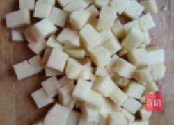 小白菜熬土豆的做法图解2