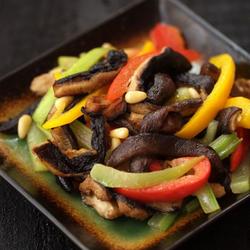 五彩膳鱼仁的做法[图]