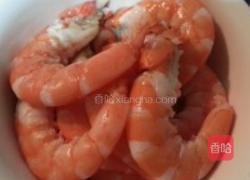 韭黄鲜虾炒蛋的做法图解1