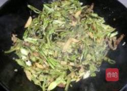 橄榄肉末爆笋豆的做法图解4