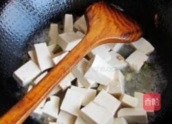 蒜苗烧豆腐的做法图解3