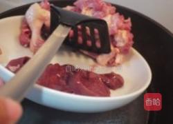 南乳焖鸭的做法图解3