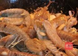 黑啤煮皮皮虾的做法图解5
