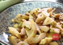 虾酱春笋的做法图解1