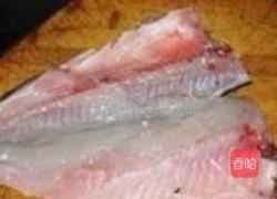 煎熏腌鱼的做法图解2