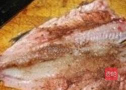 煎熏腌鱼的做法图解3
