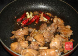 板栗烧鸡腿的做法图解7