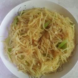 土豆丝炒芹菜的做法[图]