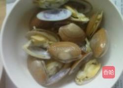 蒜蓉花蛤蒸粉丝的做法图解3