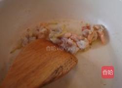 虾仁清炒荷兰豆的做法图解2