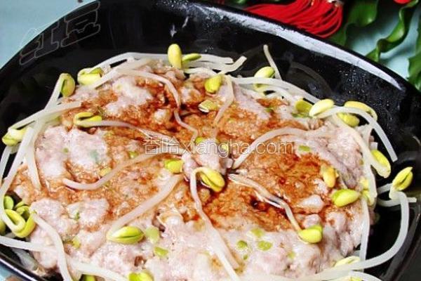 黄豆芽蒸肉饼