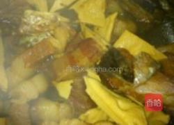 腊鱼炖肉的做法图解5