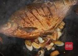 红烧鳊鱼炖豆腐的做法图解3