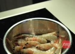 麦片虾的做法图解1