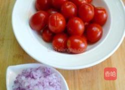 圣女果沙拉的做法图解1