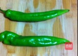 辣椒炒面筋的做法图解2