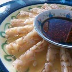 晶莹肉皮冻的做法[图]