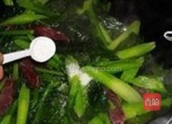 腊肠炒芥蓝的做法图解7