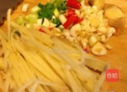 洋葱炒蟹的做法图解1