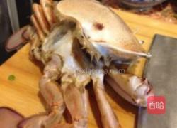 洋葱炒蟹的做法图解2