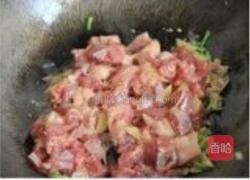 酸辣鸭丁的做法图解6