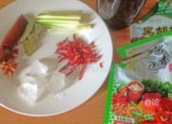 私房卤豆干的做法图解1