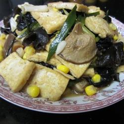 酱烧蒜苗豆腐的做法[图]