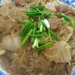 酸菜猪肉炖粉条的做法[图]