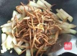 黄花菜炒冬瓜的做法图解10