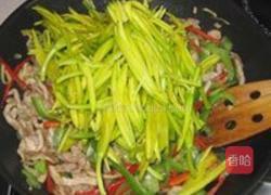 炒新鲜黄花菜的做法图解5