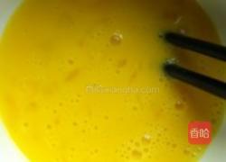 蒜苗虾皮鸡蛋羹的做法图解1