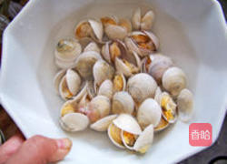 蛤蜊烩银丝的做法图解4