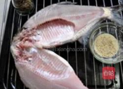 盐焗烤鱼的做法图解1