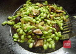 毛豆榨菜炒香菇的做法图解7