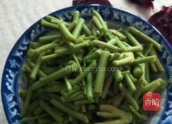 腌香椿梗的做法图解4