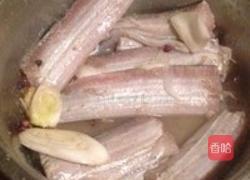 蒜香酥炸带鱼的做法图解1