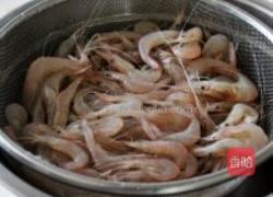 油爆小海虾的做法图解1