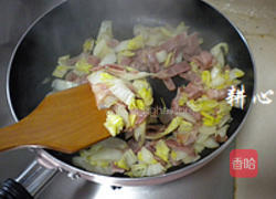 大白菜炒培根的做法图解12