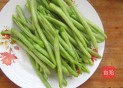油焖芸豆的做法图解1