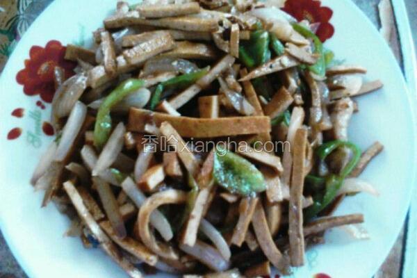 洋葱肉丝炒干子