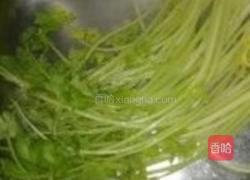 香干炒药芹的做法图解1