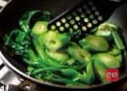 咸鱼炒芥兰的做法图解1