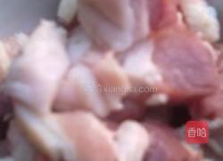 木耳肉片炒佛手的做法图解2